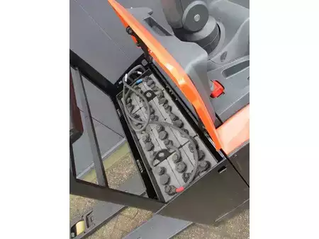 Elektromos emelőkocsik 2018  Toyota LPE200 (9)