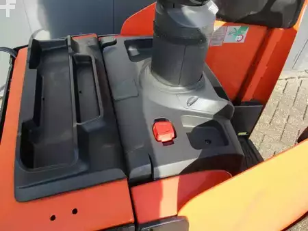 Nízkozdvižný vozík 2015  BT LPE250 (6)