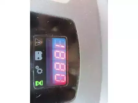 Nízkozdvižný vozík 2015  BT LPE250 (9)