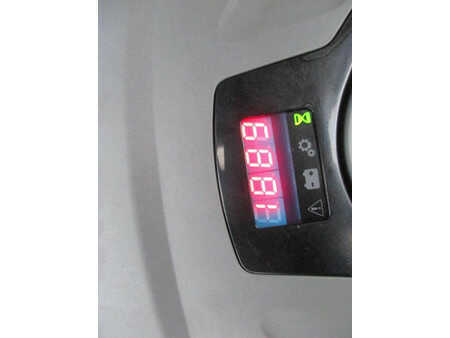 Ruční vysokozdvižný vozík 2017  Toyota SPE120 (12)