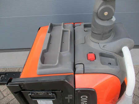 Electric Pallet Trucks 2015  BT LPE200 (6)