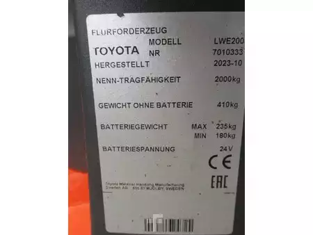 Elektromos emelőkocsik 2023  Toyota LWE200 (9)