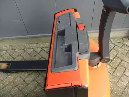 Transpallet elettrici 2013  BT LWE160 (5)