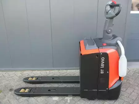 Transpallet elettrici 2018  Toyota LPE200 (1)