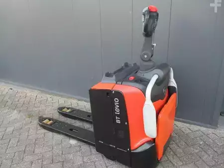 Transpallet elettrici 2018  Toyota LPE200 (3)