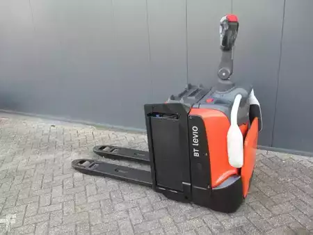 Transpallet elettrici 2019  Toyota LPE200 (3)