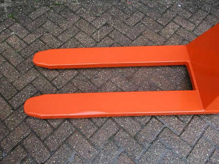 Pallet Stackers 2002 BT HL 1000 (3)