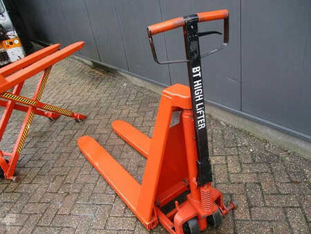 Pallet Stackers 2002 BT HL 1000 (4)