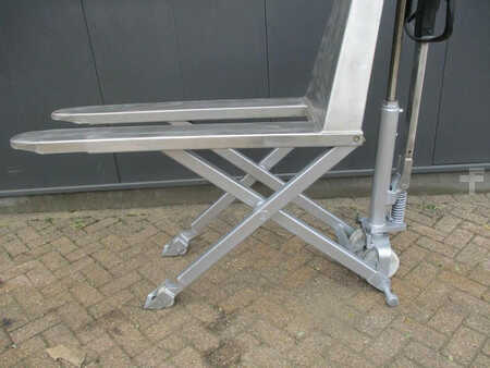 Pallet Stackers 2010  BT HL 1000i (1)