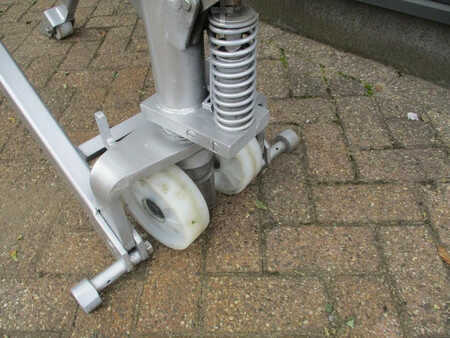 Pallet Stackers 2010  BT HL 1000i (8)