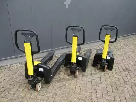 Elektrische palletwagens 2014  Hyster TP1 (1)