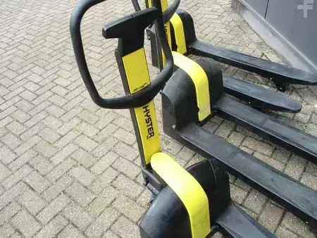 Elektrische palletwagens 2014  Hyster TP1 (4)