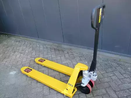 Transpaleta eléctrica 2026  EP Equipment HPT A25 (2)