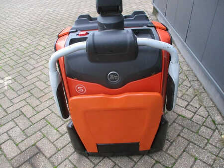 Niederhubwagen 2016  BT LPE200 (6)