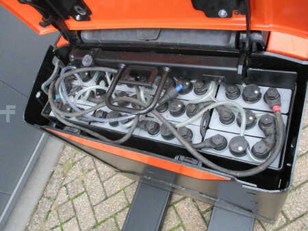 Niederhubwagen 2016  BT LPE200 (8)