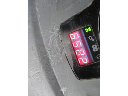 Niederhubwagen 2016  BT LPE200 (9)