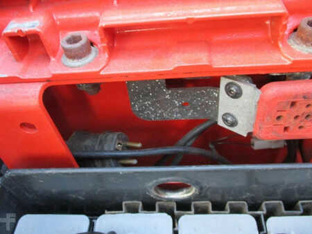 Wózek wysokiego podnoszenia 2020  Linde L14 (5)