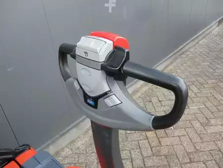Ruční vysokozdvižný vozík 2018  Toyota SWE160 (8)