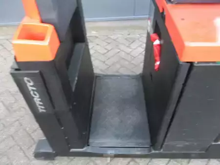 Schlepper 2018  Toyota TSE300 Tracto (6)