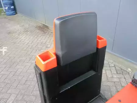 Schlepper 2018  Toyota TSE300 Tracto (7)