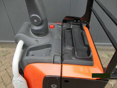 Transpallet elettrici 2021  Toyota LPE200 (6)