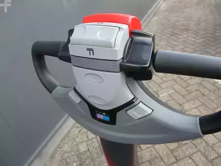 Ruční vysokozdvižný vozík 2018  Toyota SWE160 (8)