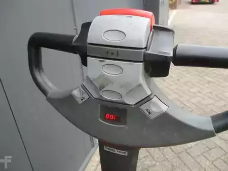 Låglyftare El 2009  BT LWE180 (6)