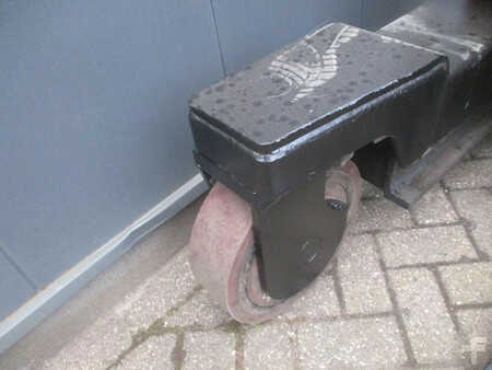 Fireveistruck 2009  BT FRE 270 (5)