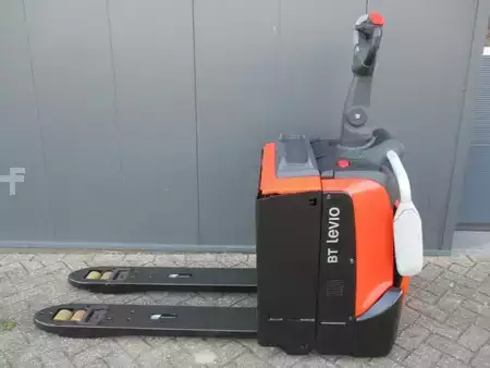 Elektrische palletwagens 2019  Toyota LPE200 (1)