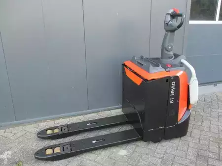 Elektrische palletwagens 2019  Toyota LPE200 (2)