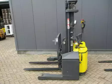 Ruční vysokozdvižný vozík 2019  Combilift COMBI-WR (1)