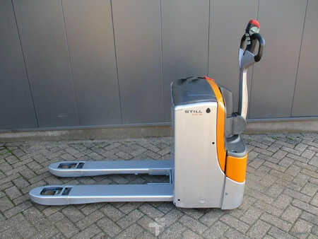 Transpalettes éléctriques 2012  Still EXU 16 (1)