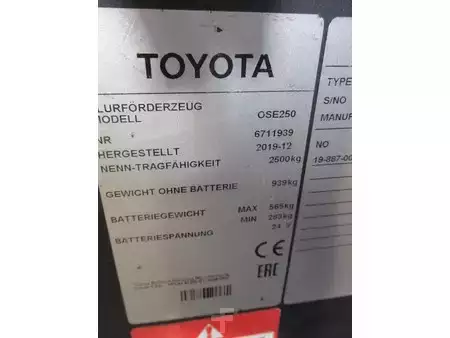Horizontální vychystávací vozík 2019  Toyota OSE250 (13)