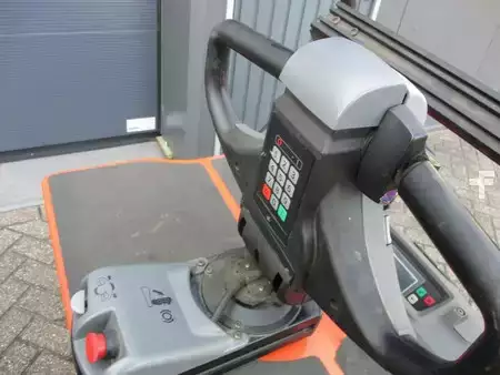 Horizontální vychystávací vozík 2019  Toyota OSE250 (8)