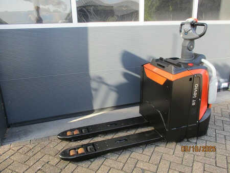 Niederhubwagen 2016  BT LPE 200 (2)