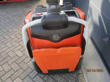 Niederhubwagen 2016  BT LPE 200 (8)