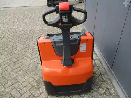 Transpaleta eléctrica 2019  Toyota LWE160 (2)
