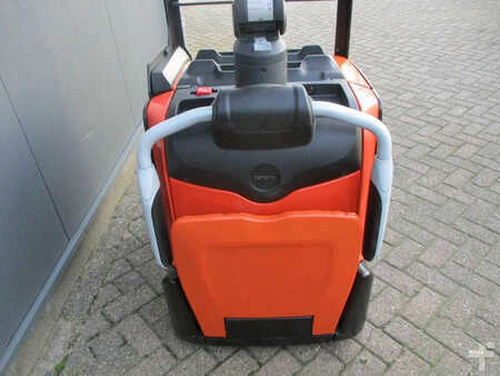 Transpallet elettrici 2020  Toyota LPE250 (4)