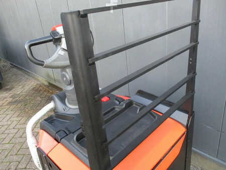 Transpallet elettrici 2020  Toyota LPE250 (7)