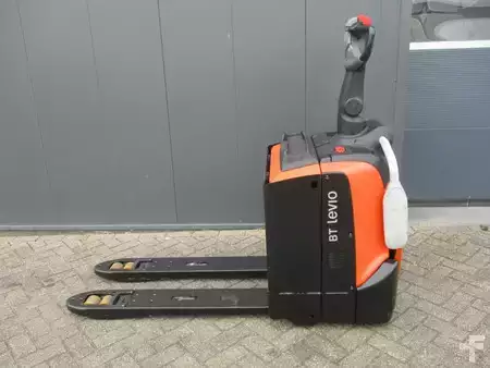 Transpallet elettrici 2016  BT LPE200 (1)