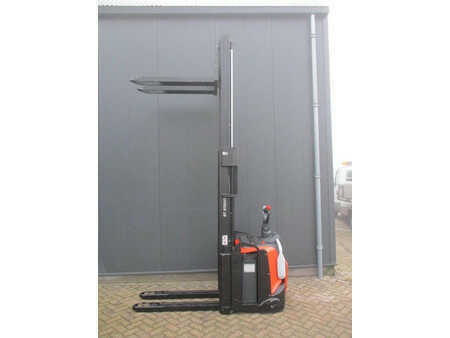 Pallet Stackers 2018  Toyota SPE200L (11)