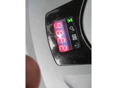 Pallet Stackers 2018  Toyota SPE200L (14)