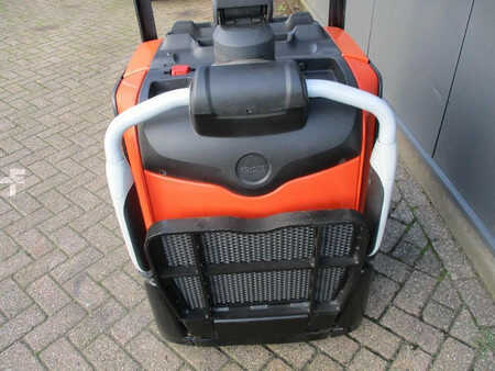 Transpallet elettrici 2018  Toyota LPE250 (5)