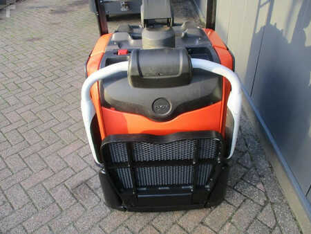 Transpallet elettrici 2018  Toyota LPE250 (6)