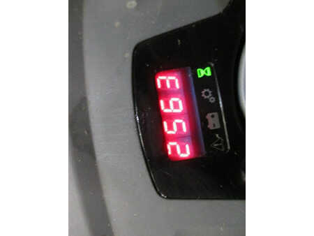 Ruční vysokozdvižný vozík 2016  Toyota SPE120 (14)