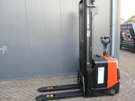 Stapelaars 2007  BT SPE125 (2)