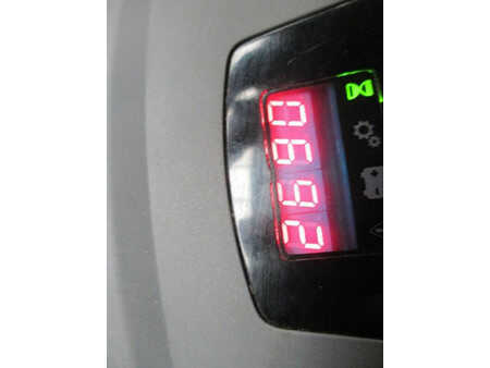 Pallet Stackers 2016  BT SPE200D (12)