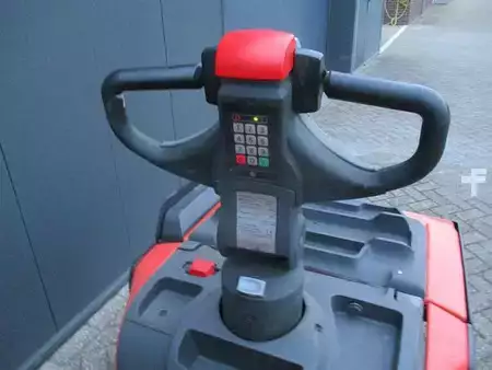 Lavtløftende truck 2017  Toyota LPE 250 (5)