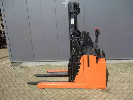 Pinontavaunu 2011  Toyota RWE120 (1)