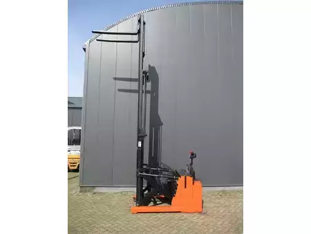 Pinontavaunu 2011  Toyota RWE120 (8)